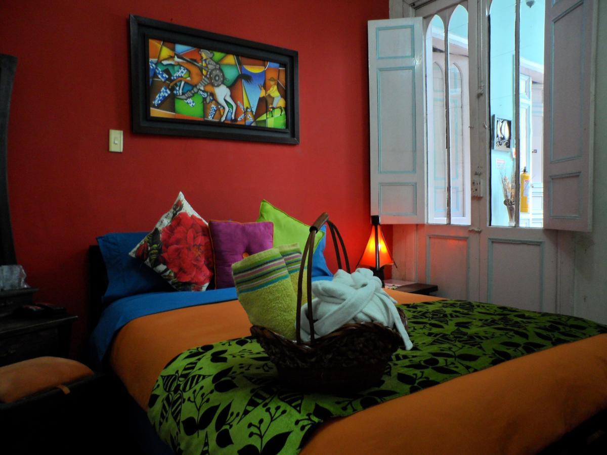 Zohar Hostel Bogotá Eksteriør bilde